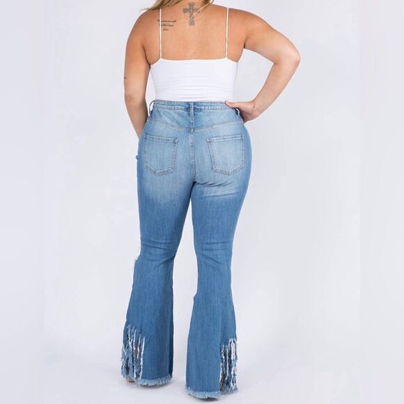 Plus Size Distressed Jeans- NWT - Picture 12 of 12